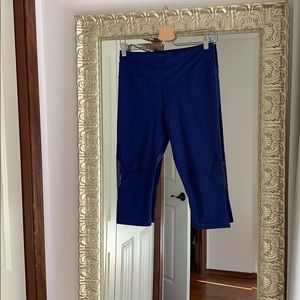 Knockout by Victoria’s Secret Crop Leggings